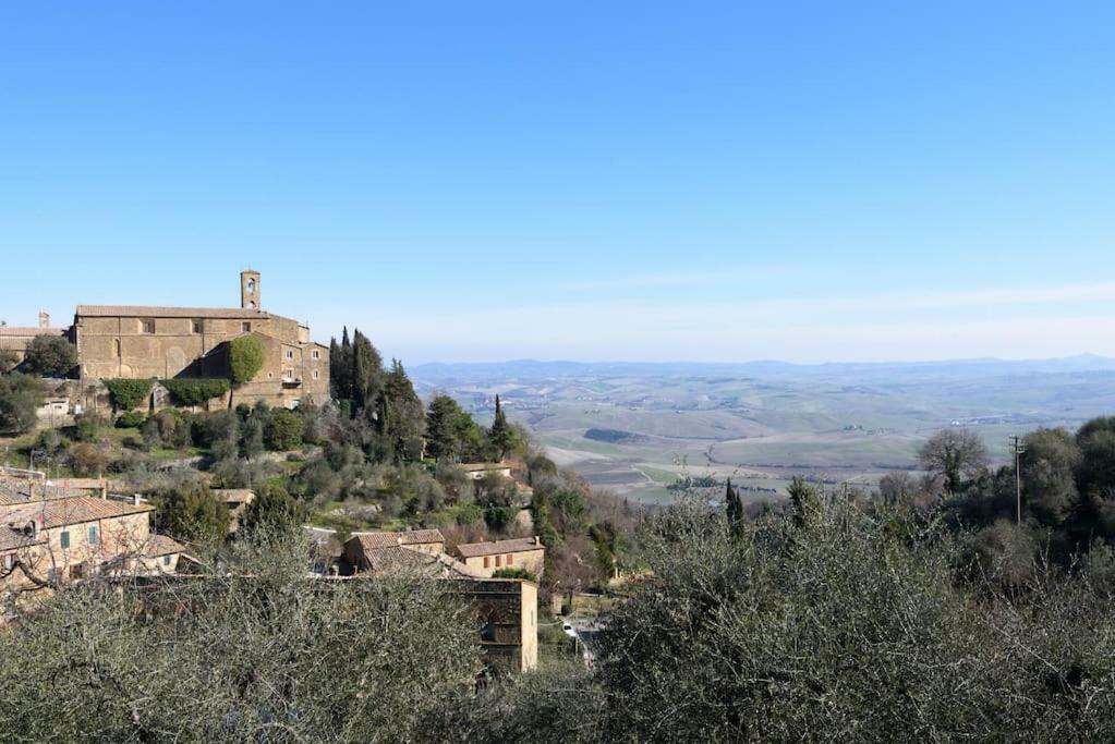 A Tuscan View Hotel Montalcino Exterior photo